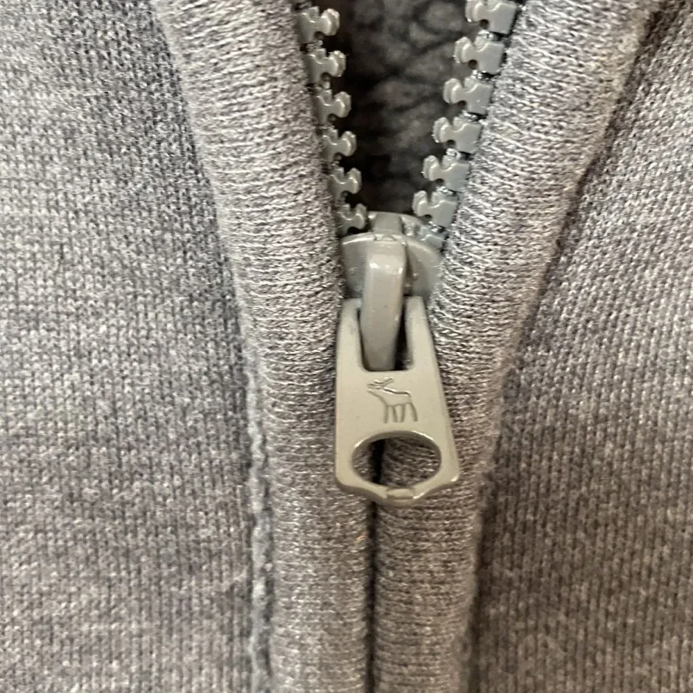 Abercrombie Kids Gray Zip Long Sleeve Jacket